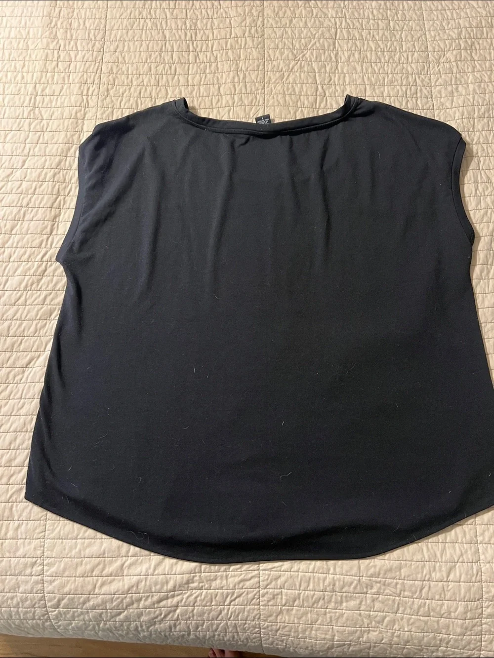 Two torrid Tops Size 1 - Short Sleeve Bicycle Print & Sleeveless Bird Print - Picture 14 of 15